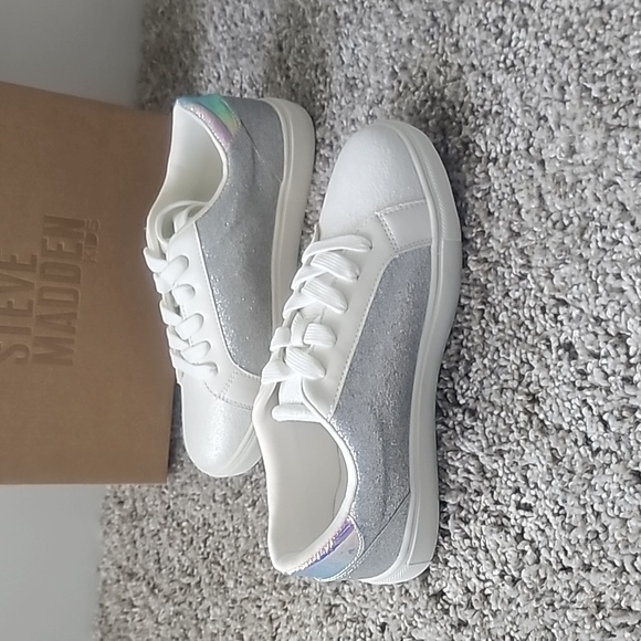 NIB Steve Madden Kids Silver Jroli blinged out Sneakers - Picture 6 of 9